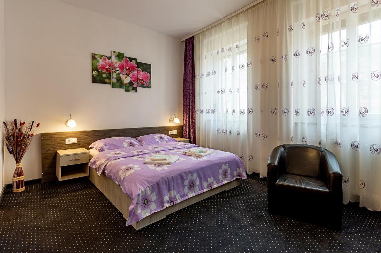 Casa Steluta Aparthotel ซิวิโชอารา ภายนอก รูปภาพ