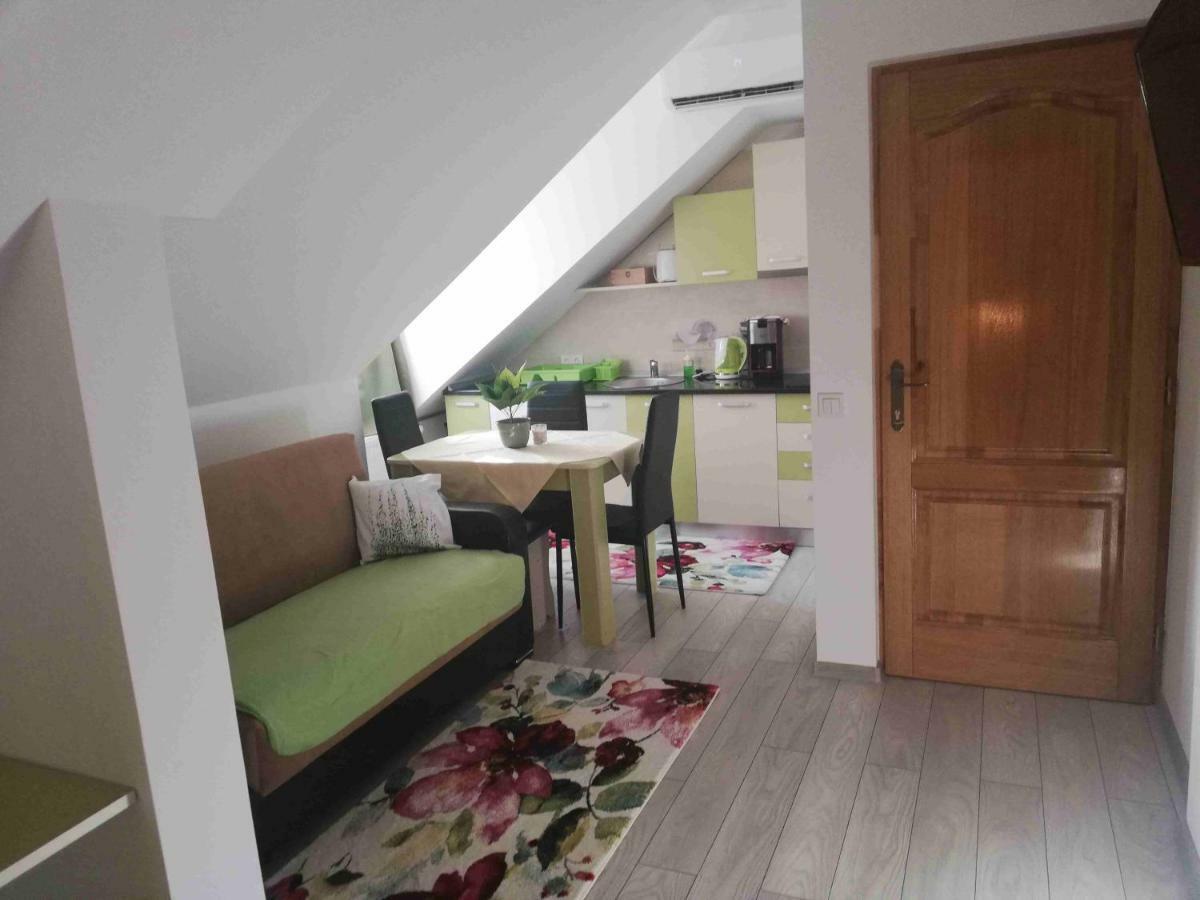Casa Steluta Aparthotel ซิวิโชอารา ภายนอก รูปภาพ